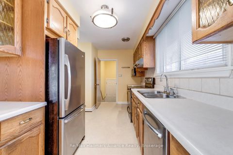 Photo 15 at 281 Savoy Crescent, SW Southwest, Oakville