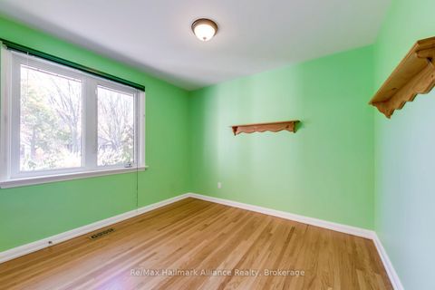 Photo 20 at 281 Savoy Crescent, SW Southwest, Oakville