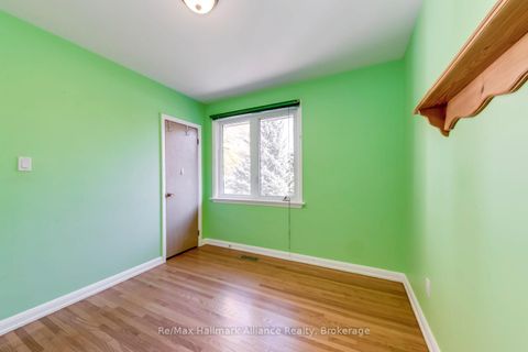 Photo 21 at 281 Savoy Crescent, SW Southwest, Oakville