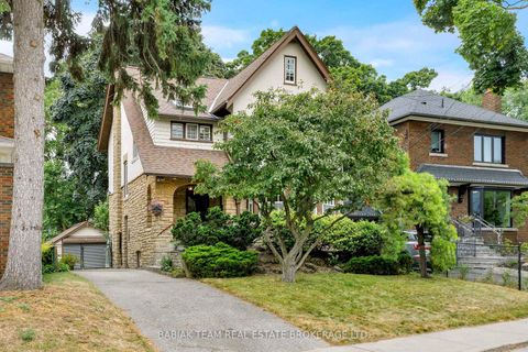 Photo 1 at 16 Palisades, Swansea, Toronto