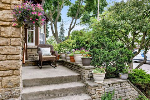 Photo 3 at 16 Palisades, Swansea, Toronto