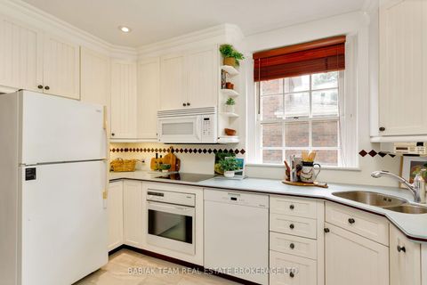 Photo 14 at 16 Palisades, Swansea, Toronto