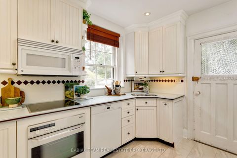 Photo 15 at 16 Palisades, Swansea, Toronto