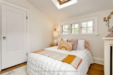 Photo 20 at 16 Palisades, Swansea, Toronto