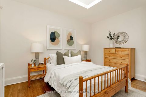 Photo 22 at 16 Palisades, Swansea, Toronto