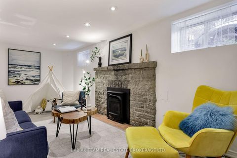 Photo 28 at 16 Palisades, Swansea, Toronto