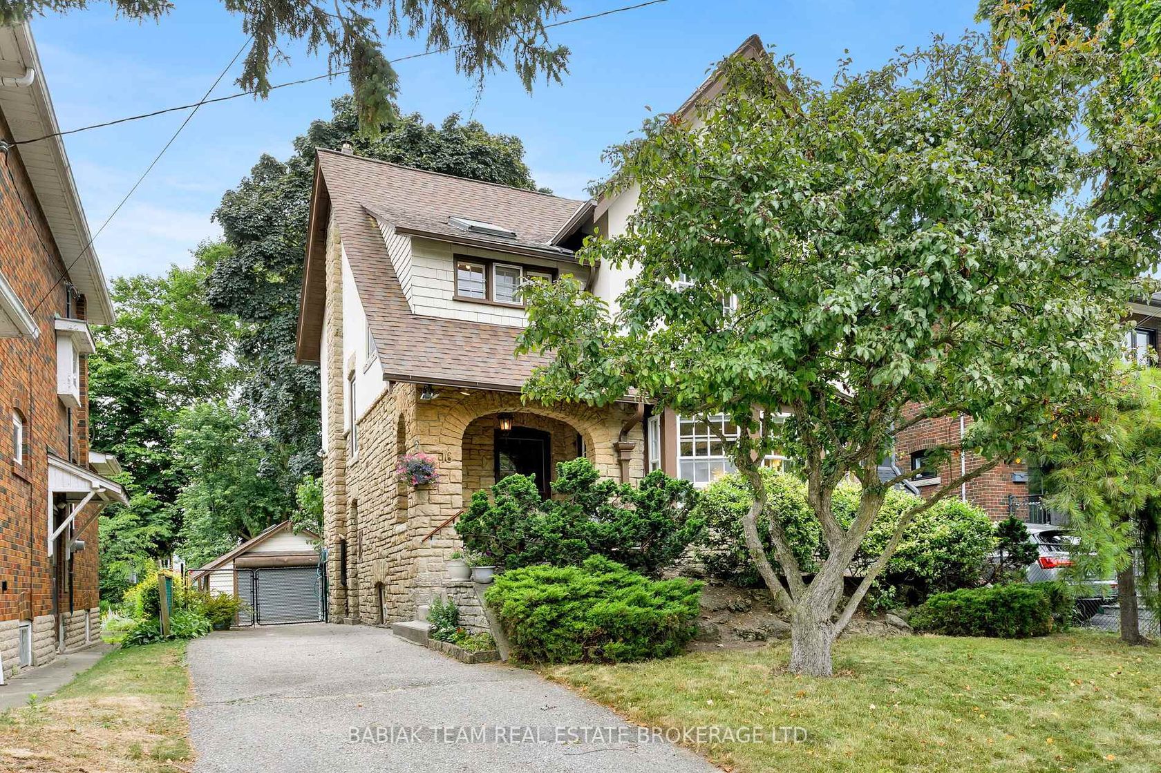 16 Palisades, Swansea, Toronto 