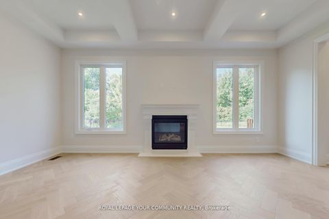 Photo 9 at 61 Milky Way Drive, Observatory, Richmond Hill