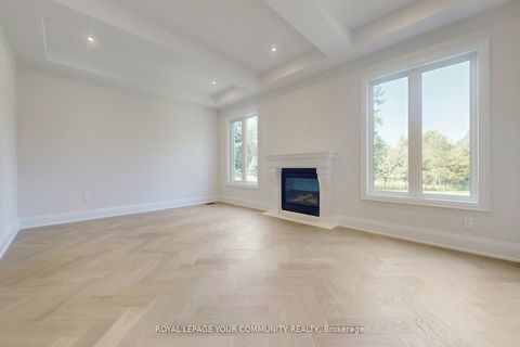 Photo 10 at 61 Milky Way Drive, Observatory, Richmond Hill