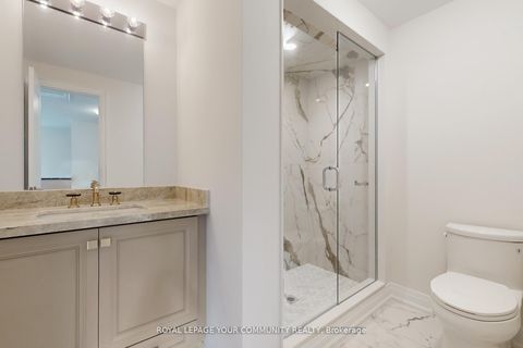 Photo 15 at 61 Milky Way Drive, Observatory, Richmond Hill