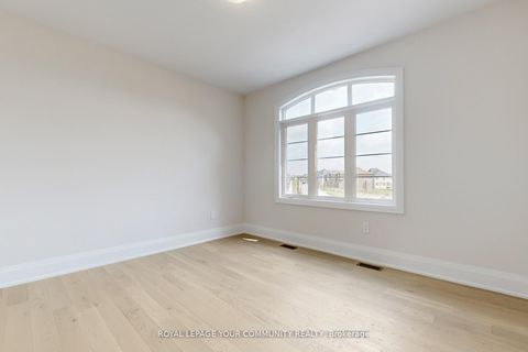 Photo 17 at 61 Milky Way Drive, Observatory, Richmond Hill