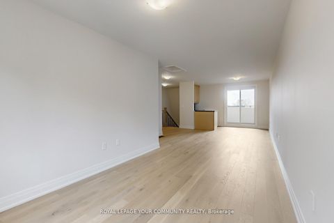 Photo 21 at 61 Milky Way Drive, Observatory, Richmond Hill