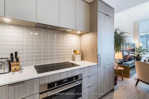 Photo 14 at TH107 - 70 Annie Craig Drive, Mimico, Toronto