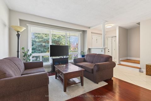 Photo 10 at 214 Vance Drive, BR Bronte, Oakville