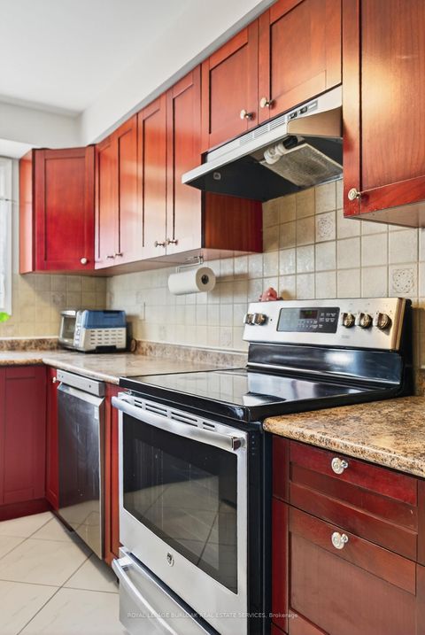 Photo 19 at 214 Vance Drive, BR Bronte, Oakville