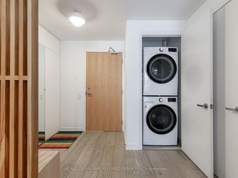 Photo 3 at 222 - 38 Howard Park Avenue, Roncesvalles, Toronto