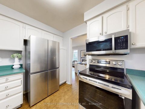 Photo 16 at 338 Parkridge Crescent, GA Glen Abbey, Oakville