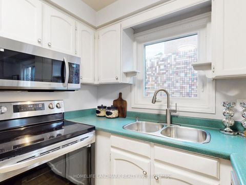 Photo 17 at 338 Parkridge Crescent, GA Glen Abbey, Oakville