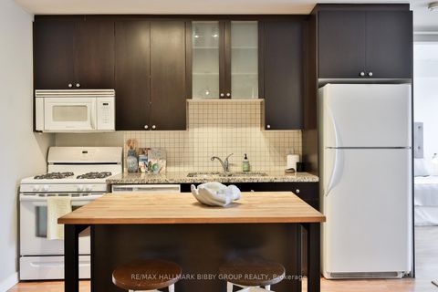 Photo 5 at 322 - 1 Shaw Street, Niagara, Toronto