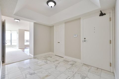Photo 4 at 607 - 2170 Marine Drive, BR Bronte, Oakville