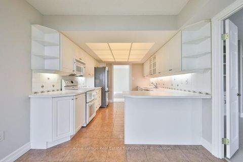 Photo 15 at 607 - 2170 Marine Drive, BR Bronte, Oakville