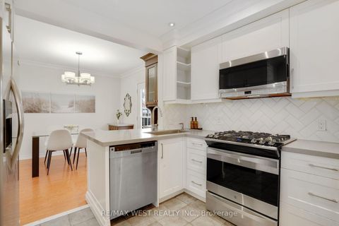 Photo 6 at 10 Allanbrooke Drive, Kingsway South, Toronto