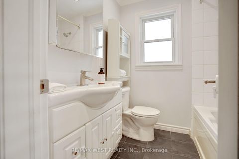 Photo 15 at 10 Allanbrooke Drive, Kingsway South, Toronto