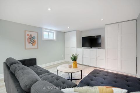 Photo 17 at 10 Allanbrooke Drive, Kingsway South, Toronto