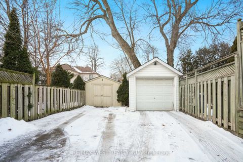 Photo 25 at 10 Allanbrooke Drive, Kingsway South, Toronto
