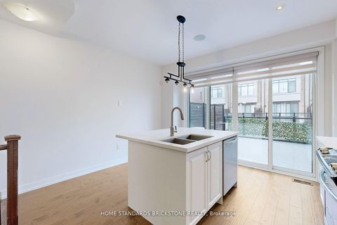 Photo 15 at 215 Salterton Circle, Rural Vaughan, Vaughan