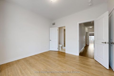 Photo 25 at 215 Salterton Circle, Rural Vaughan, Vaughan