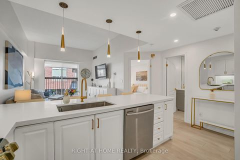 Photo 3 at 205 - 4198 Dundas Street W, Humber Valley, Toronto