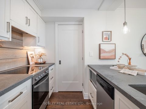 Photo 5 at 903 - 409 Bloor Street E, North St. James Town, Toronto