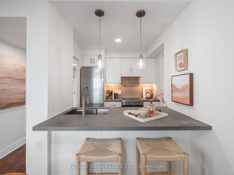 Photo 7 at 903 - 409 Bloor Street E, North St. James Town, Toronto