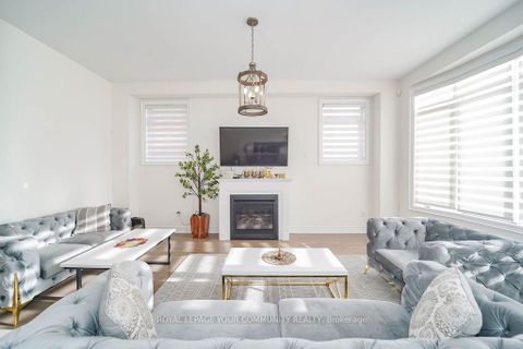 Photo 11 at 133 MARCEL BRUNNELLE | Drive, Rural Whitby, Whitby