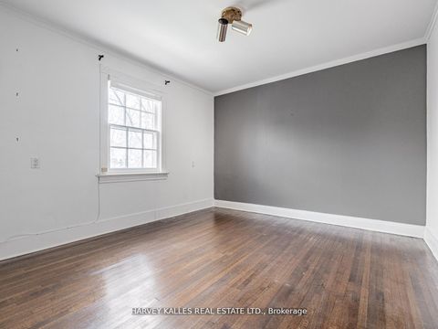 Photo 33 at 2 Silverwood Avenue, Forest Hill South, Toronto