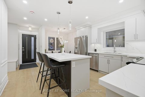 Photo 16 at 162 Tower Drive, Maryvale, Toronto