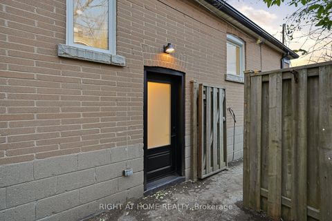 Photo 40 at 162 Tower Drive, Maryvale, Toronto