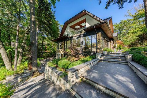 Photo 4 at 8 Crown Park Road, The Beaches, Toronto