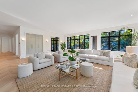 Photo 11 at 8 Crown Park Road, The Beaches, Toronto