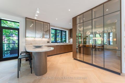 Photo 12 at 8 Crown Park Road, The Beaches, Toronto