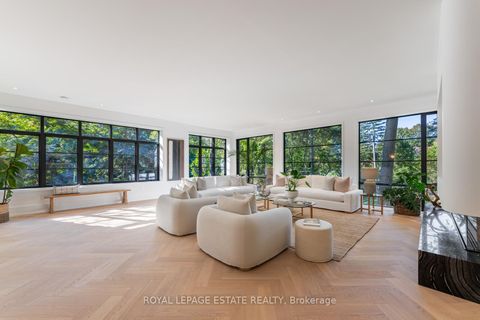 Photo 16 at 8 Crown Park Road, The Beaches, Toronto