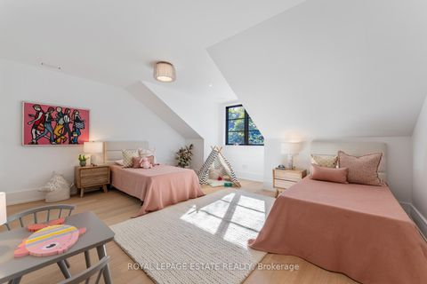 Photo 27 at 8 Crown Park Road, The Beaches, Toronto