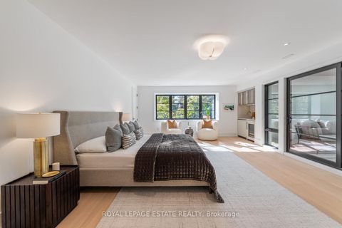 Photo 29 at 8 Crown Park Road, The Beaches, Toronto