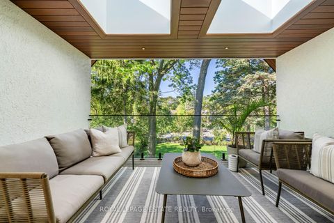 Photo 31 at 8 Crown Park Road, The Beaches, Toronto