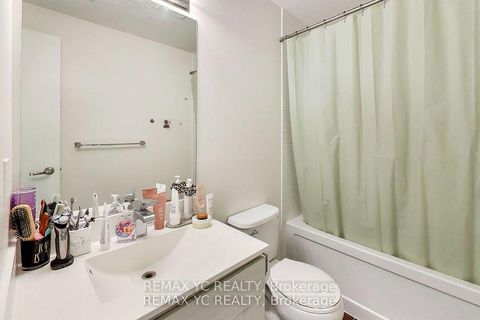 Photo 9 at 1002 - 68 Canterbury Place, Willowdale West, Toronto