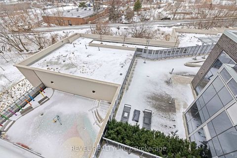 Photo 15 at 619 - 275 VILLAGE GREEN Square, Malvern West, Toronto