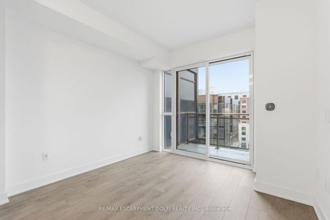 Photo 14 at 840 - 2343 Khalsa Gate, WM Westmount, Oakville