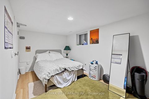 Photo 20 at 935 Bathurst Street, Annex, Toronto
