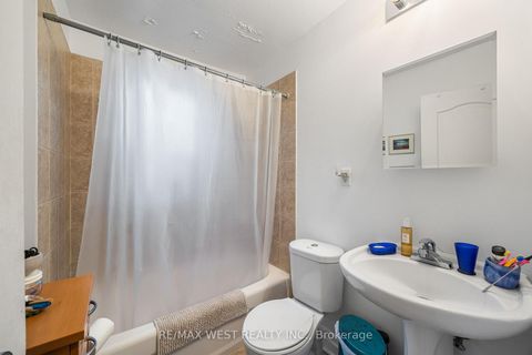 Photo 28 at 935 Bathurst Street, Annex, Toronto